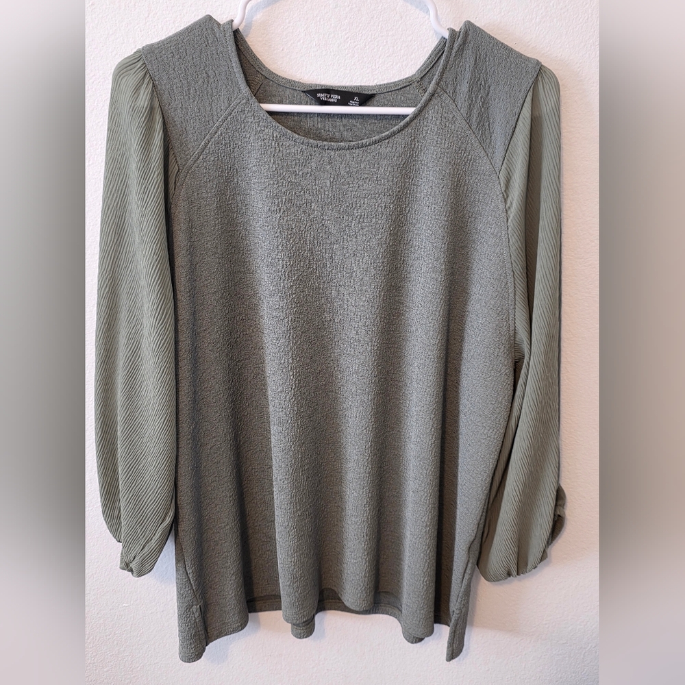 Simply Vera Wang Olive Green Top